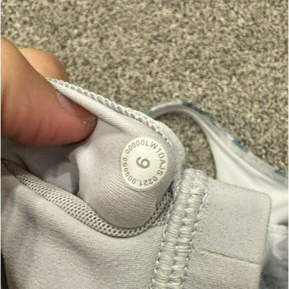 Lululemon Align Tank Kaleidofloral Multi Size 6 EUC - Picture 3 of 3